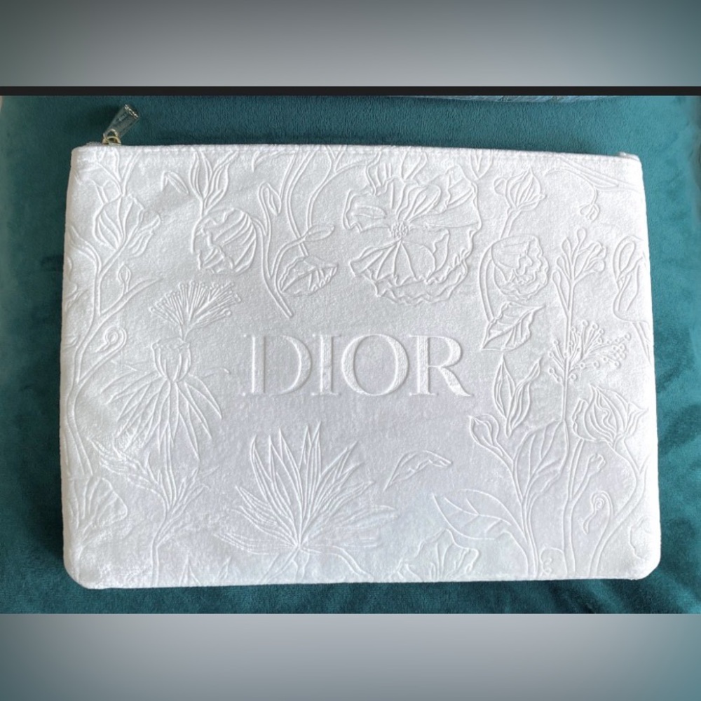Dior New TROUSSE WHITE VELVET Cosmetic /Floral Embossed Pouch - Picture 6 of 16